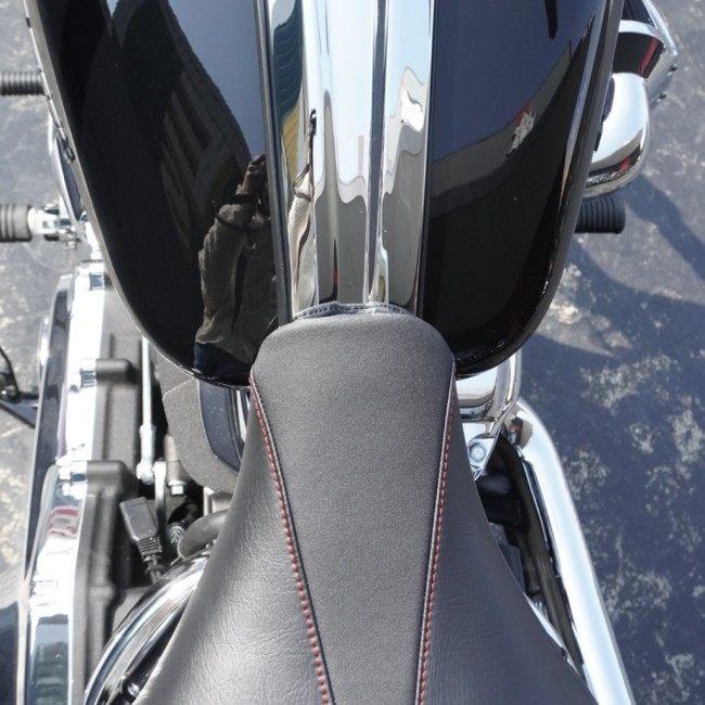 TRIJYA トライジャ ガンファイターシート コンチョ：ゴールド FXBR ブレイクアウト HARLEY-DAVIDSON ハーレーダビッドソン シート シート関連 外装