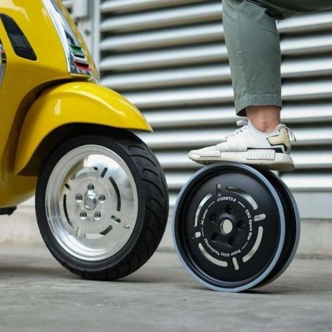 Virtu バーチュ Vintage Wheel Color：Chrome Sprint150 Primavera150