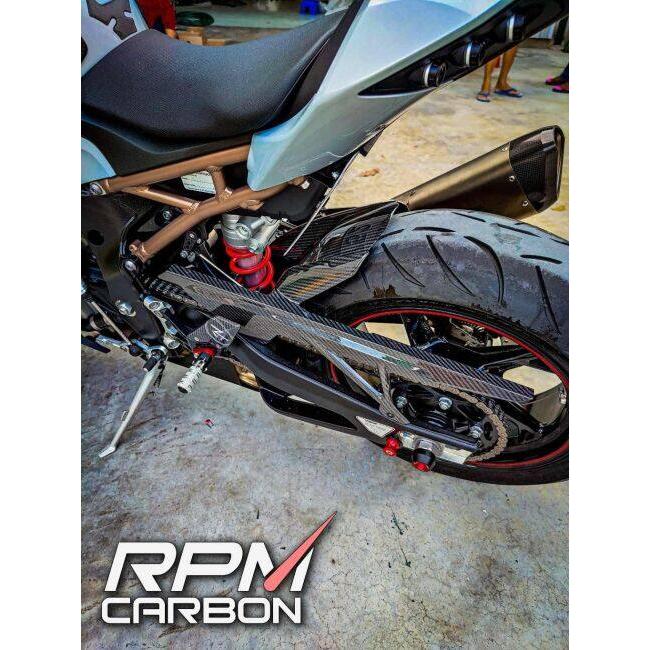 RPM CARBON アールピーエムカーボン チェーンガード付きリアフェンダー S1000RR 仕上げ：ツヤあり / 仕様：鍛造カーボン S1000R M1000RR BMW リアフェンダー | ブランド登録なし | 01