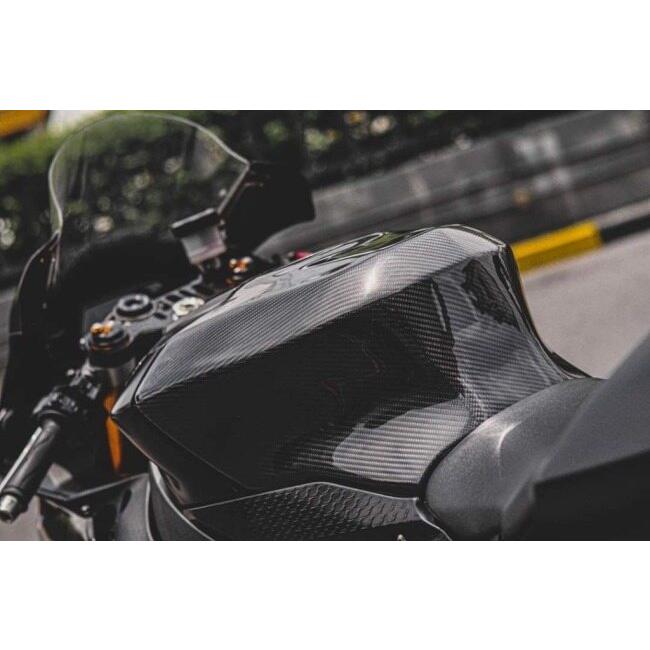 RPM CARBON アールピーエムカーボン タンクカバー WSBKスタイル YZF-R1 仕上げ：ツヤあり / 仕様：綾織 R1 R1S R1M YAMAHA ヤマハ タンク関連 外装 | ブランド登録なし | 08