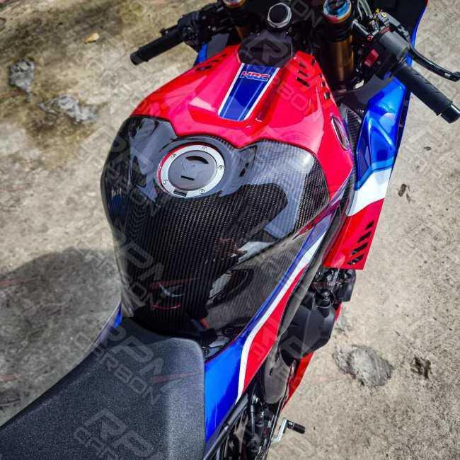 CBR1000RR-R カーボンタンクカバー RPM CARBON アールピーエムカーボン タンクカバー CBR1000RR-R 仕上げ