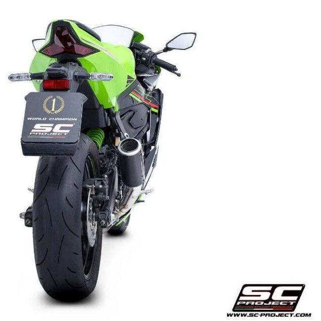 SC-PROJECT SCプロジェクト CR-T スリップオンサイレンサー 材質：カーボン NINJA ZX-25R SE ZX-4R ZX-4RR 40TH ANNIVERSARY EDITION KRT KAWASAKI カワサキの画像