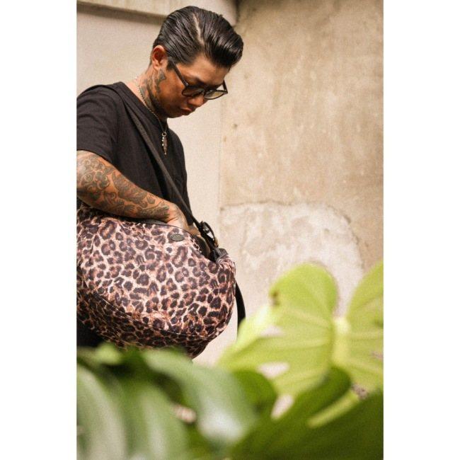 Metalize Productions メタライズプロダクションズ METALIZE X COOL CATS Nylon Leopard Newsboy バッグ ショルダーバッグの画像