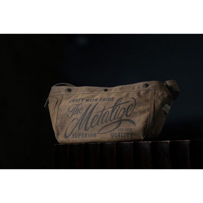 Metalize Productions メタライズプロダクションズ Olden Times Vintage Canvas Newsboy バッグ プリント／ウォッシュブラウン ショルダーバッグの画像