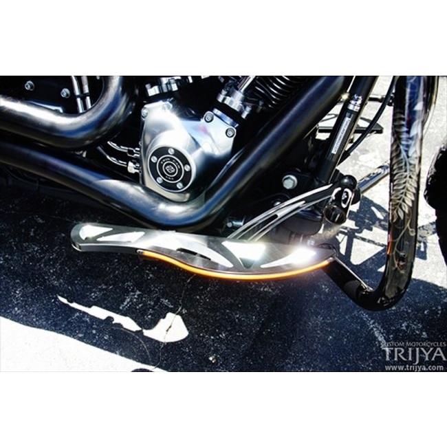 TRIJYA トライジャ フットボード Knight フットボードカラー：ブラック / LEDカラー：レッド FLD ダイナ スイッチバック HARLEY-DAVIDSON ハーレーダビッドソン