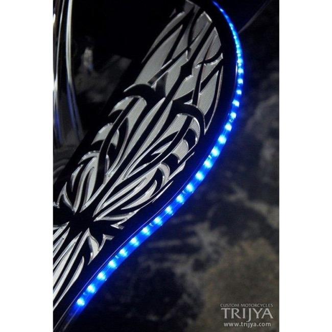 TRIJYA トライジャ フットボード Type02 フットボードカラー：ブラック / LEDカラー：アンバー ツーリングモデル HARLEY-DAVIDSON ハーレーダビッドソン 足回り