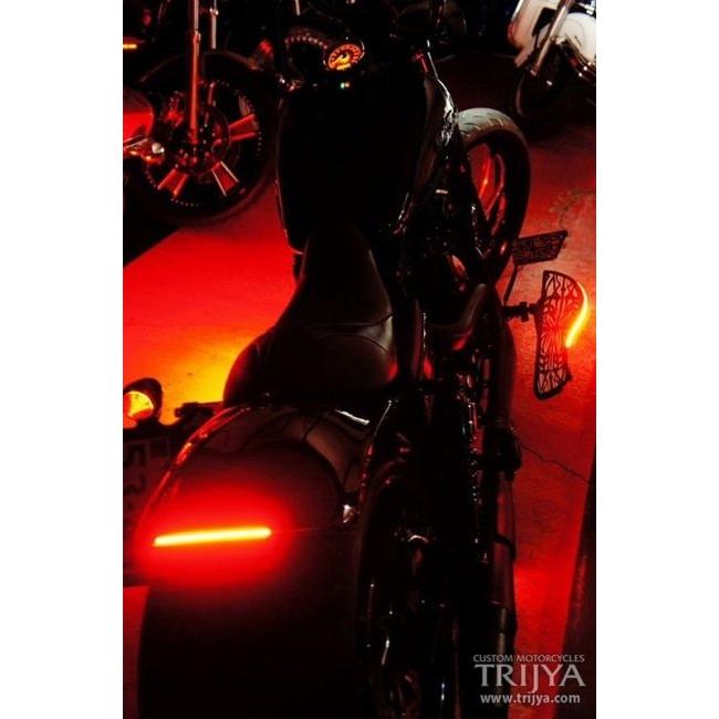 TRIJYA トライジャ フットボード Type02 フットボードカラー：ブラック / LEDカラー：アンバー ツーリングモデル HARLEY-DAVIDSON ハーレーダビッドソン 足回り