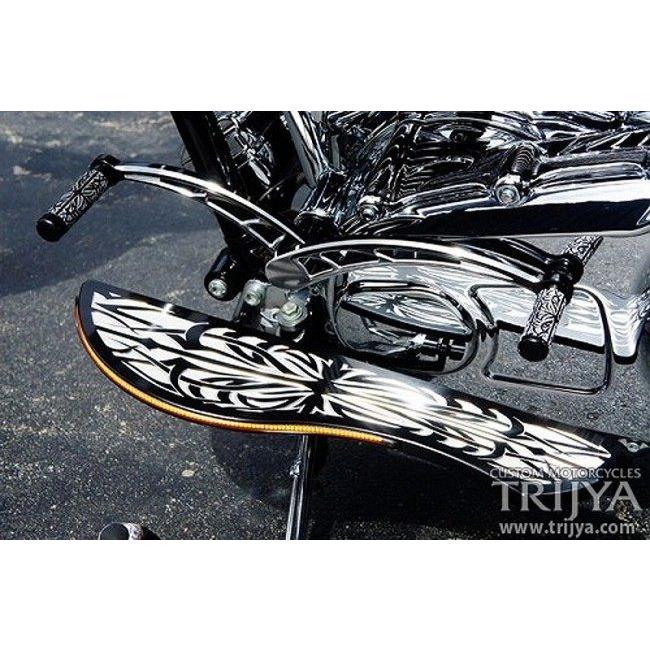 TRIJYA トライジャ フットボード Type02 フットボードカラー：ブラック / LEDカラー：レッド ツーリングモデル HARLEY-DAVIDSON ハーレーダビッドソン ステップ