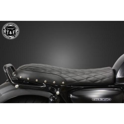 Garage T＆F ガレージ スタッド付きフラットシート タイプ：ダイヤ