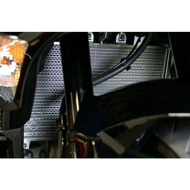 ZX4RR / ZX4R トリックスター ラジエーターガード ブラックメッキ TRICK STAR（トリックスター） ラジエターコアガード 表面仕上げ