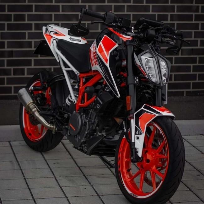 Bagoros Performance バゴロスパフォーマンス デカールフルキット THE BLADE カラー：オレンジ DUKE 125 200 250 390 KTM グラフィックキット 外装の画像