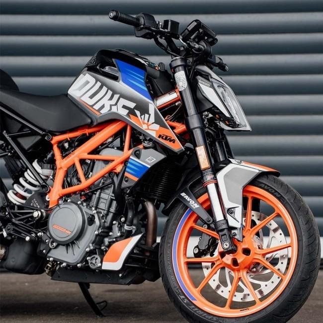 Bagoros Performance バゴロスパフォーマンス デカールフルキット THE BLAZER DUKE 125 200 250 390 KTM グラフィックキット 外装の画像