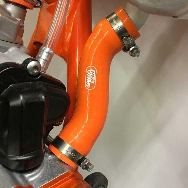 SAMCO SPORT サムコスポーツ クーラントホース(ラジエーターホース) カラー：クラシックマットブラック(限定色) SX50 MC50 TC50 ラジエーター 冷却関連