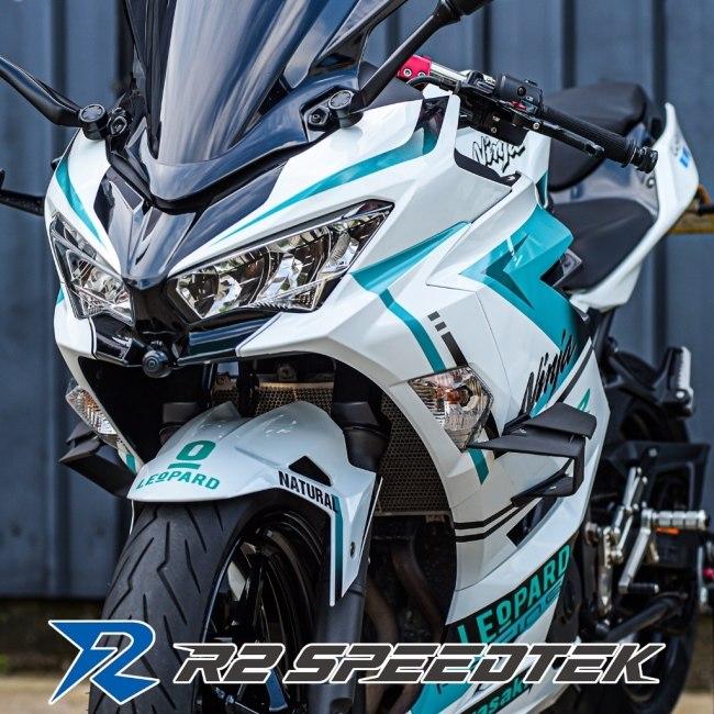 R2 SpeedTek アールツースピードテック UMW ウイングレットキット