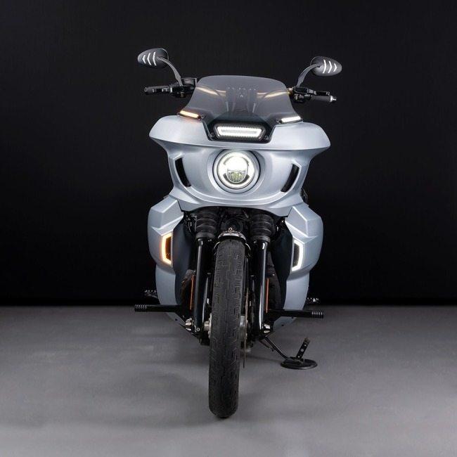 Advanblack アドバンブラック ロアフェアリング カラー：ビビッド