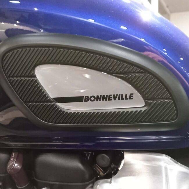 LABELBIKE 3Dタンクサイドステッカー BONNEBILE TRIUMPH トライアンフ