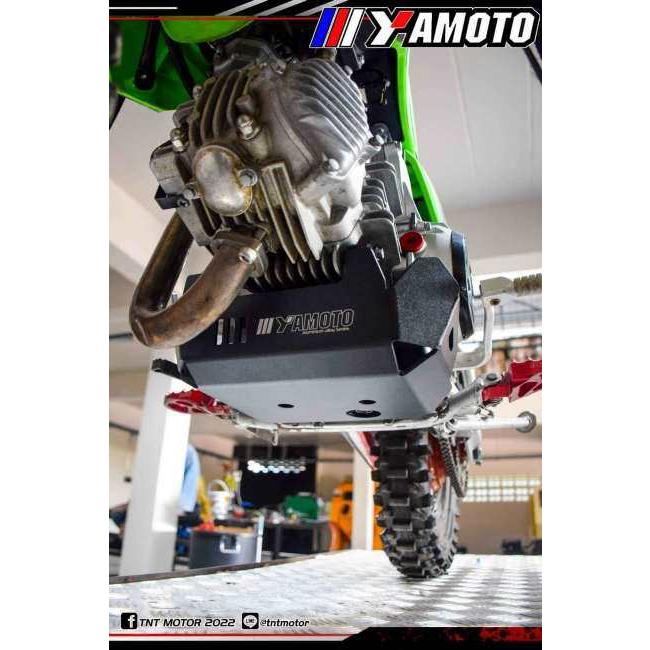 ブランド登録なし - Yamoto Thailand:ヤモト タイ王国地びた Crankcase guard KLX110 V.1 色合い：Black KAWASAKI カワサキ クランクケースカバー 発動機部分品 発動機