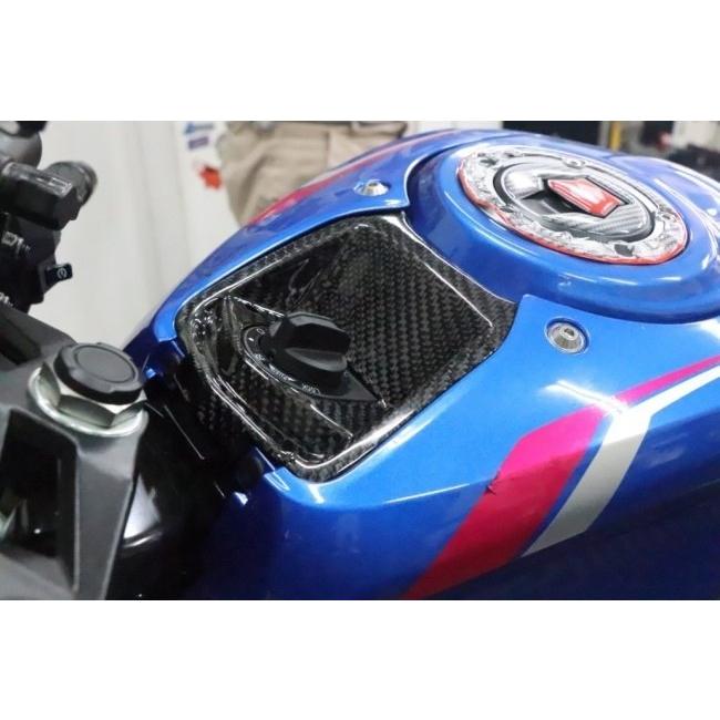 MOS モス カーボン製 イグニッションスイッチカバー GSX-R150 ハンドルスイッチ・スイッチボックス ハンドル周辺パーツ ハンドルの画像