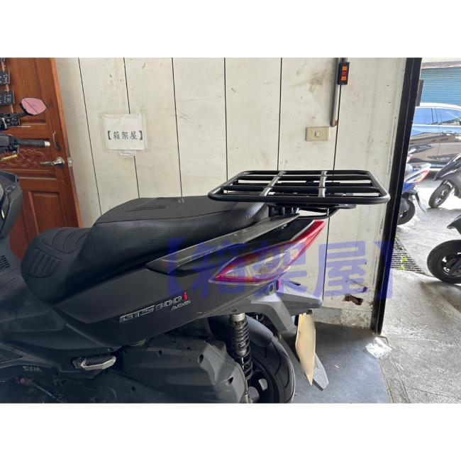 ST.LUN セイントルン リアキャリア ＋ スライド式トレイ JOYMAX Z/Z 、GTS300i Z GTS300i SYM 外装の画像