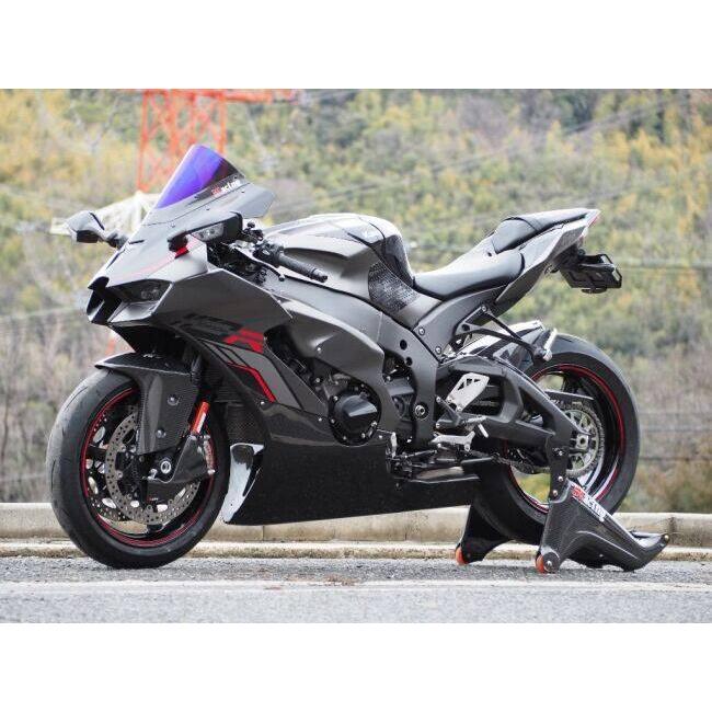 【美品】ZX-25R マジカルレーシング 綾織り艶ありカーボンスモークスクリーン Magical Racing（マジカルレーシング） カーボントリムスクリーン