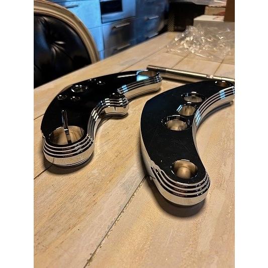 部品屋K\u0026W トリプルツリー HARLEY-DAVIDSON ハーレーダビッドソン トリプルツリー・ステム・アンダーブラケット ハンドルの画像