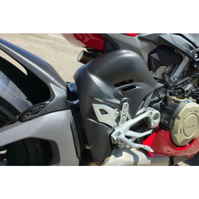 CNC Racing シーエヌシーレーシング リアサブフレームカバー PANIGALE V4 S STREETFIGHTER DUCATI ドゥカティ フレームカバー フレーム_2