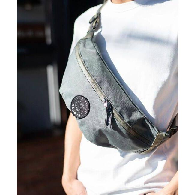 カドヤ（KADOYA） WAIST BODY BAG カラー：グレー ウエストポーチ