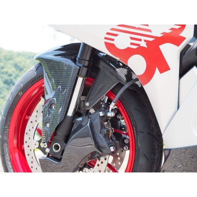 Magical Racing マジカルレーシング キャリパークーリングダクト タイプ：FRP製・黒 GSX-8R SUZUKI スズキ エアスクープ・エアダクト 外装_3