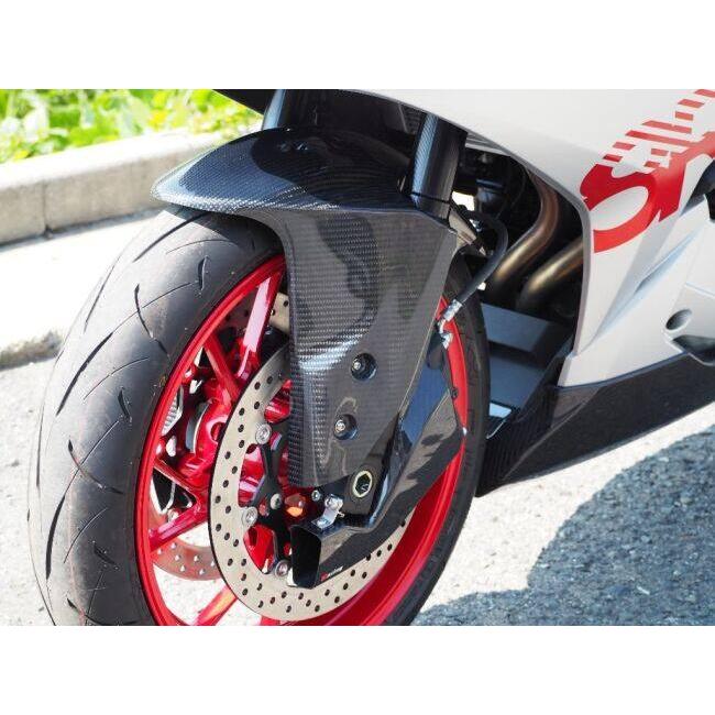 Magical Racing マジカルレーシング キャリパークーリングダクト タイプ：綾織りカーボン製 GSX-8R SUZUKI スズキ エアスクープ・エアダクト 外装_15