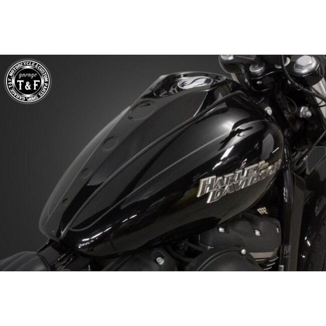 ハーレーダビットソン　バイクタンク Garage T＆F ガレージ クワドラプルホールセンターカバー ストリート