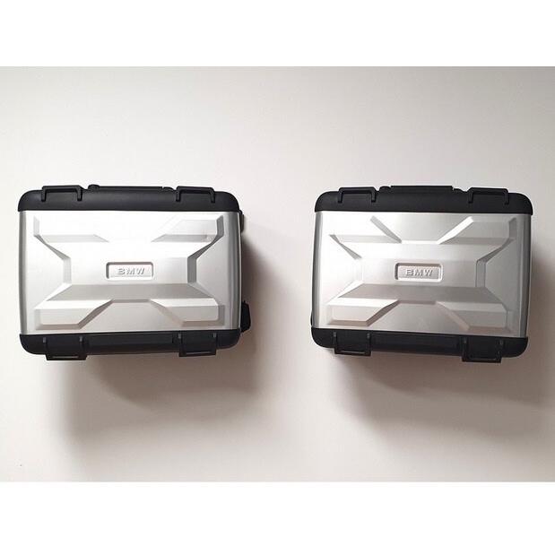 ZT RACING ジーティーレーシング Wall Mounting Support Vario Luggage Black R65LS BMW その他バッグオプション・補修部品 車体用バッグ・ケース_1