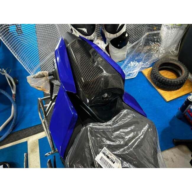 EIGHT(才谷屋) エイト(サイタニヤ) タンデムシートカバー タイプ：カーボン綾織 YZF-R9 YAMAHA ヤマハ シートカバー シート関連 外装 | ブランド登録なし | 01