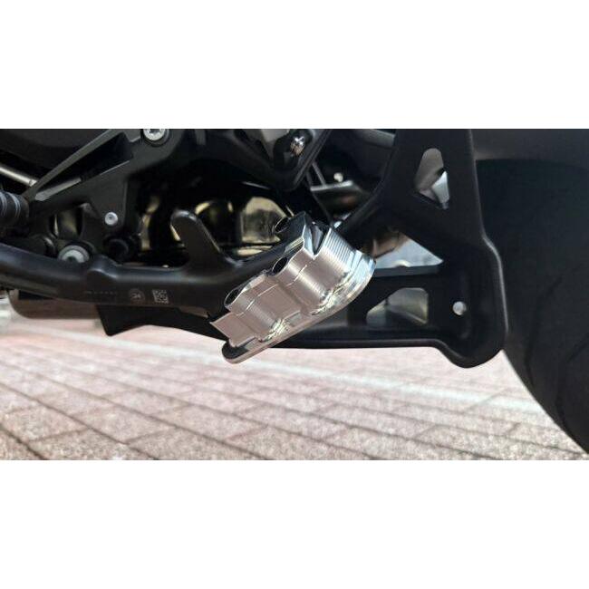 AELLA アエラ サイドスタンドエンド (R1300RS)：Ge-series R1300RS BMW サイドスタンド フレーム | AELLA | 05
