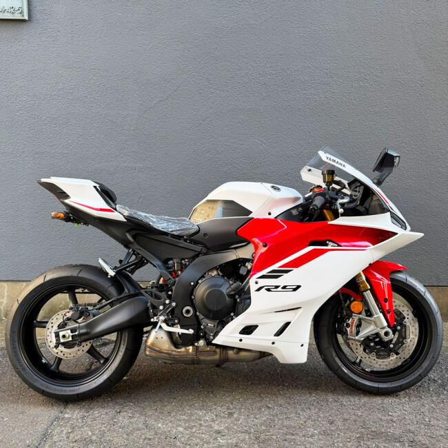 YMCK ヤマック CNCライセンスプレートホルダー【FEYR925W】 YZF-R9