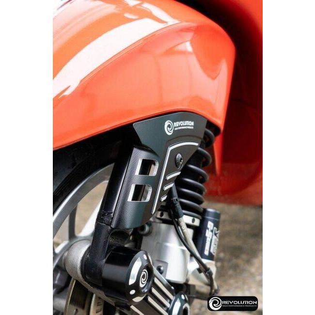 REVOLUTION レボリューション Front suspension cover (2Tone) VESPA GTS SPRINT and PRIMAVERA COLOR：Black Gold フロントフォークキット サスペンション_2