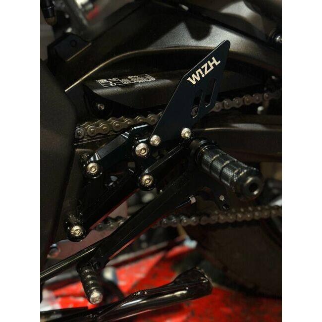 WIZH ウィズ BEV2 Rearset Footpeg Kit Color：Grey / Spec：Without PLUS Stainless Steel Bearings Adapter Spec：With Ankle Guard Foldable XSR155 足回りの画像