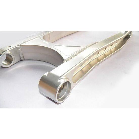 GIGA BIKE FACTORY ギガバイクファクトリー CNC Aluminum Swingarm for Triumph Thruxton 900， T100 Color：Black BONNEVILLE THRUXTON 900 スイングアーム_5