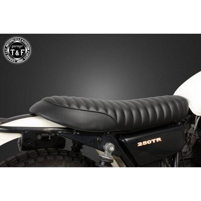 ガレージT&F 250TR フラットシート(タックロール)プレーンタイプ Garage T＆F ガレージ フラットシートプレーンタイプ 表皮：タック