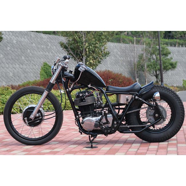 SR400 21インチ リアホイール やって来る SR400 21インチ リアホイール やって来る