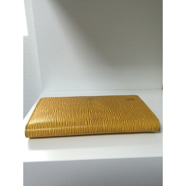ルイ・ヴィトン エピ二つ折り長財布 イエローパープル 箱有 保存 ルイ・ヴィトン エピ二つ折り長財布 イエローパープル 箱有 保存