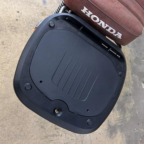 バイク用 リアボックス RX-45 軽量 大容量 45L 防水 バイクボックス ハードケース ハードタイプ 取り付けベース付き 簡単取付 配達 ツーリング キャンプ |  | 20