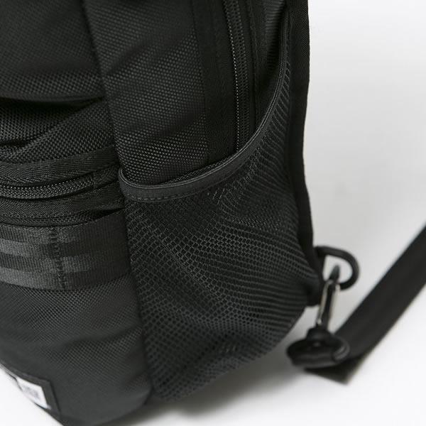 NEW ERA（ニューエラ） スリングボディバッグ 12L ブラック(14521310