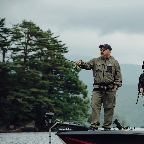 NEW ERA（ニューエラ） アウトドア フィールド トラックジャケット