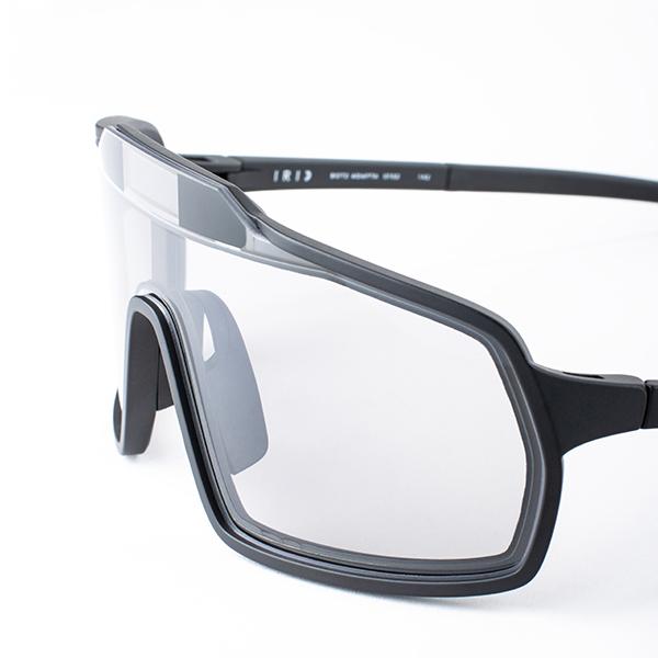 ZEISS OUT OF アウトオブ 電子調光レンズ サングラス BOT2 ZEISS OUT OF アウトオブ 電子調光レンズ サングラス BOT2