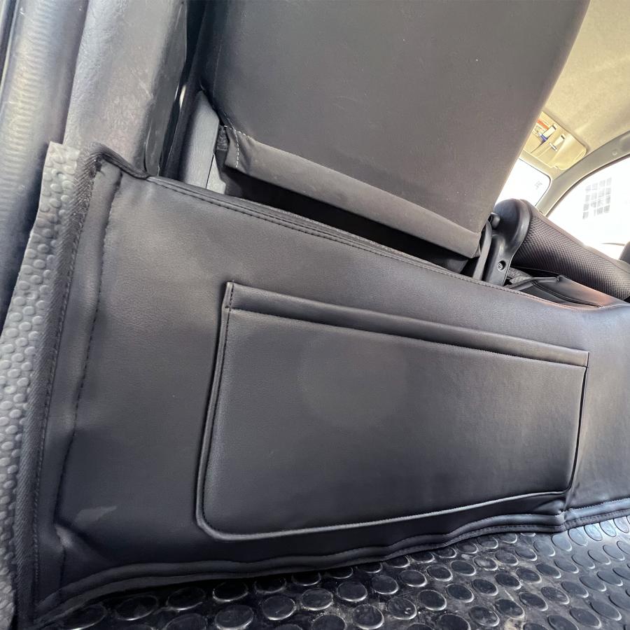 ハイエース 200系 ワイド用  ハイエース S-GL フロント リア デッキ カバー セット 2P ブラック レザー 1型 2型 3型 4型 5型 6型  WeCar | トヨタ | 04