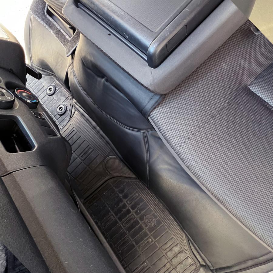 ハイエース 200系 ワイド用  ハイエース S-GL フロント リア デッキ カバー セット 2P ブラック レザー 1型 2型 3型 4型 5型 6型  WeCar | トヨタ | 05