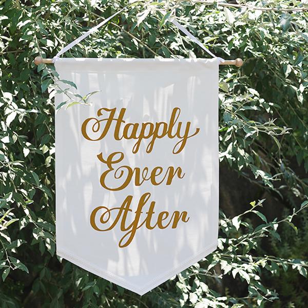 ウェディング フラッグ Here comes the Bride / the Groom / Best Day Ever (結婚式 演出 ガーランド フラワーガール リングボーイ) |  | 23