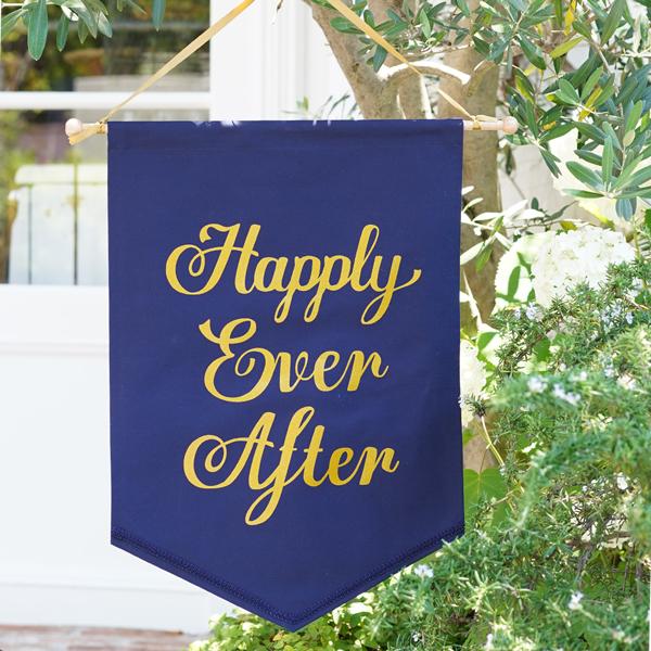 ウェディング フラッグ Here comes the Bride / the Groom / Best Day Ever (結婚式 演出 ガーランド フラワーガール リングボーイ) |  | 24