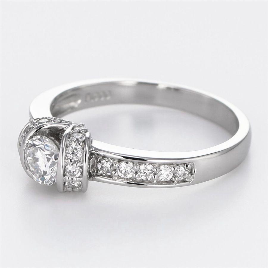 ダイヤモンド リング プラチナ900 ブランドモデル  0.65カラット センター0.3ct 脇石0.35ct Hカラー SIクラス 記念日 プレゼント 人気 受注品 数量限定 |  | 04