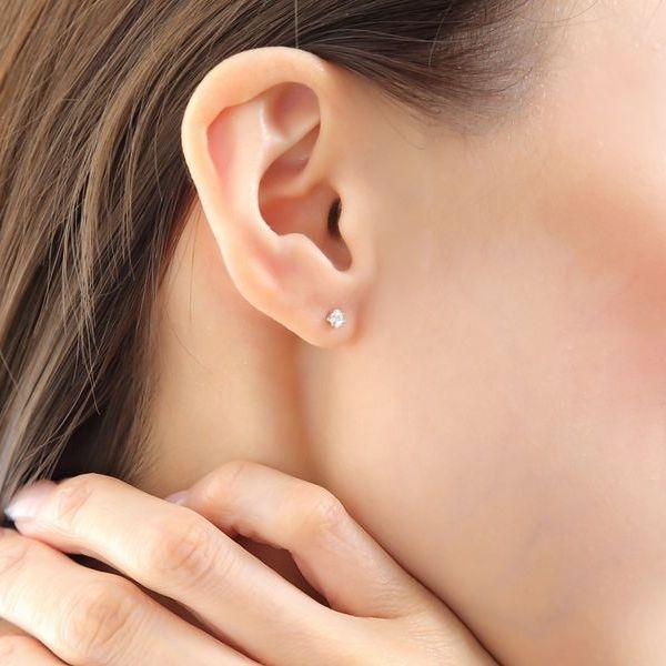 ダイヤモンド ピアス 片耳 一粒 プラチナ 0.08カラット レディース ダイヤピアス シンプル 普段使い 記念日 誕生日 プレゼントの画像